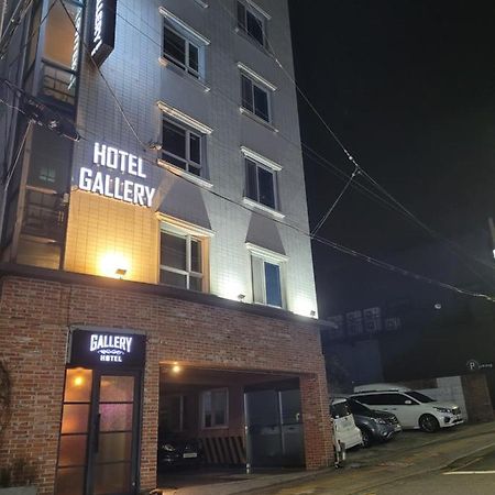 Gallery Hotel Busan Bagian luar foto