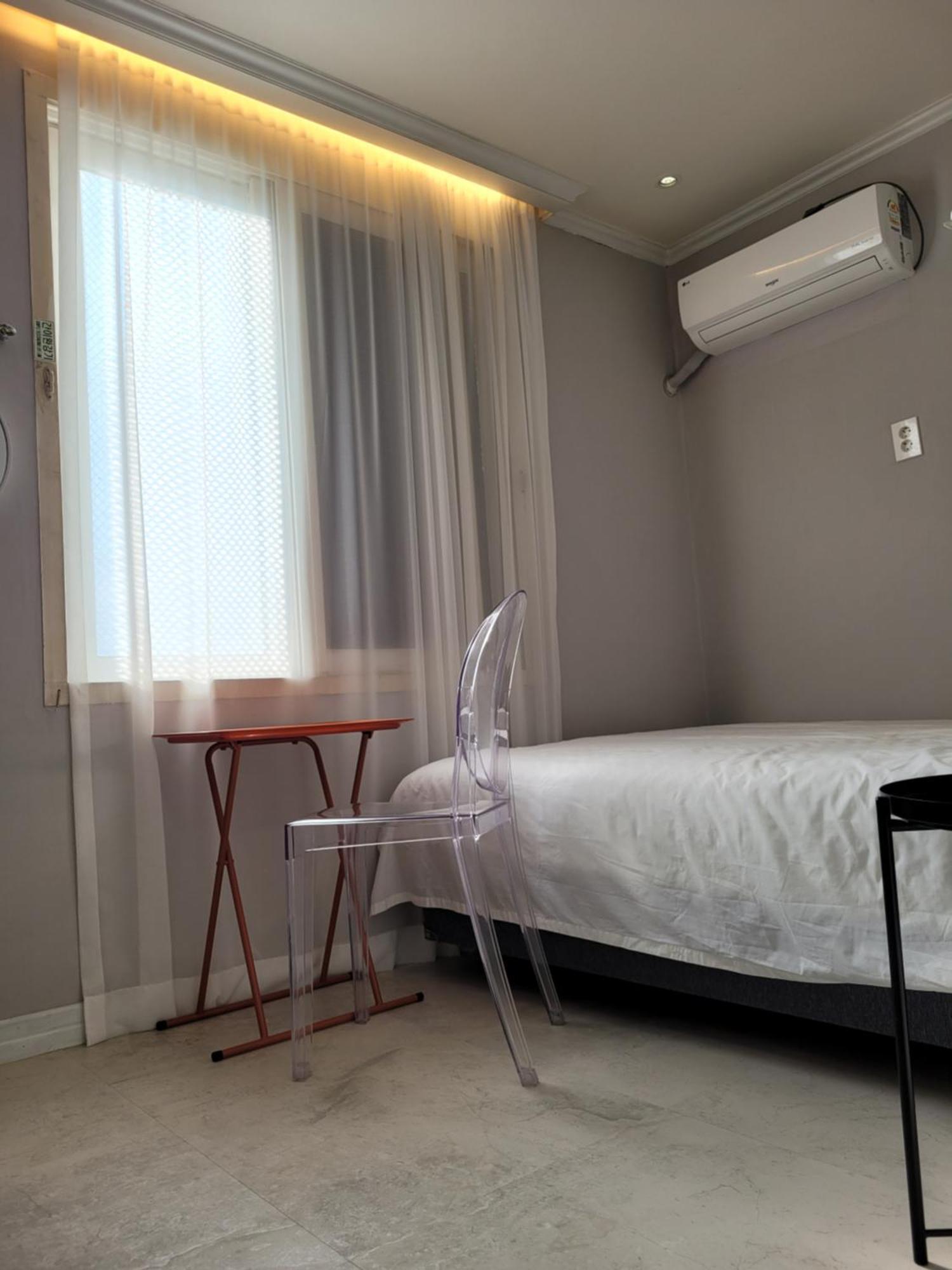 Gallery Hotel Busan Bagian luar foto
